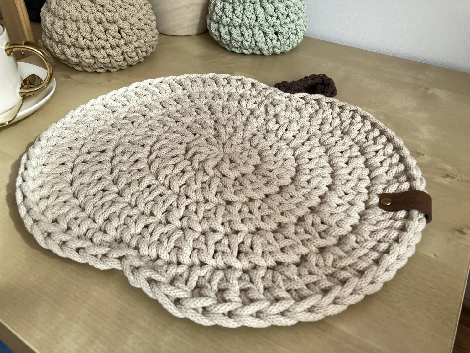 Podkładki „Dynia” — szydełkowane ze sznurka bawełnianego