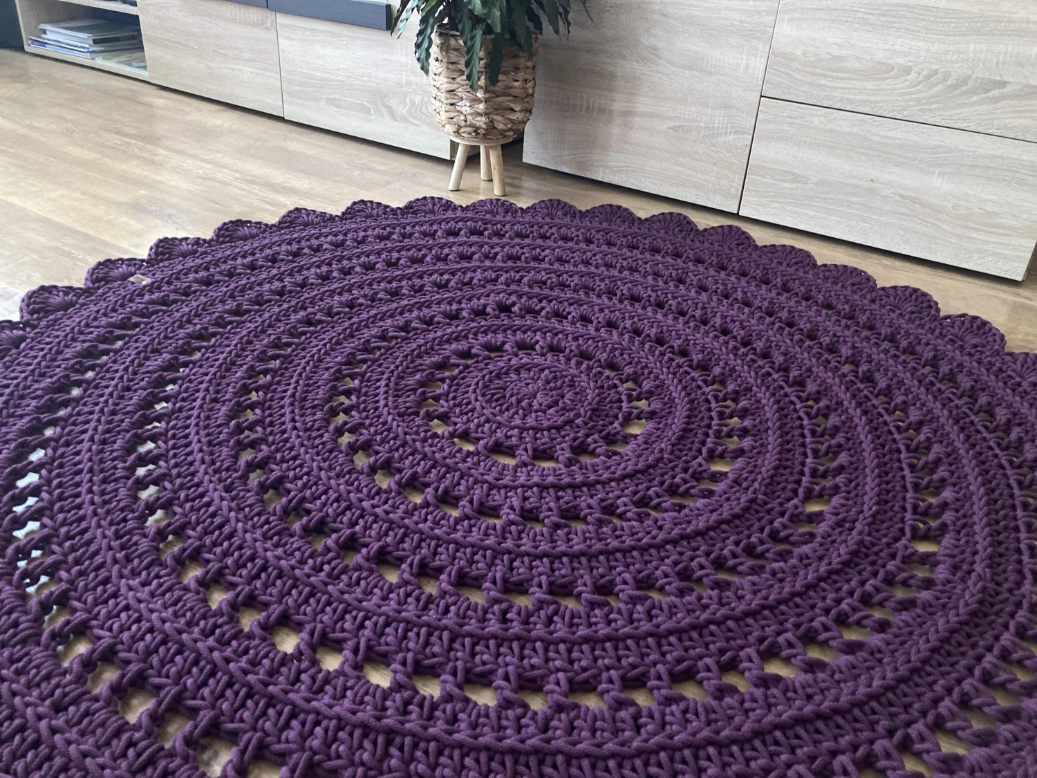 Mandala — ażurowy dywanik ze sznurka bawełnianego