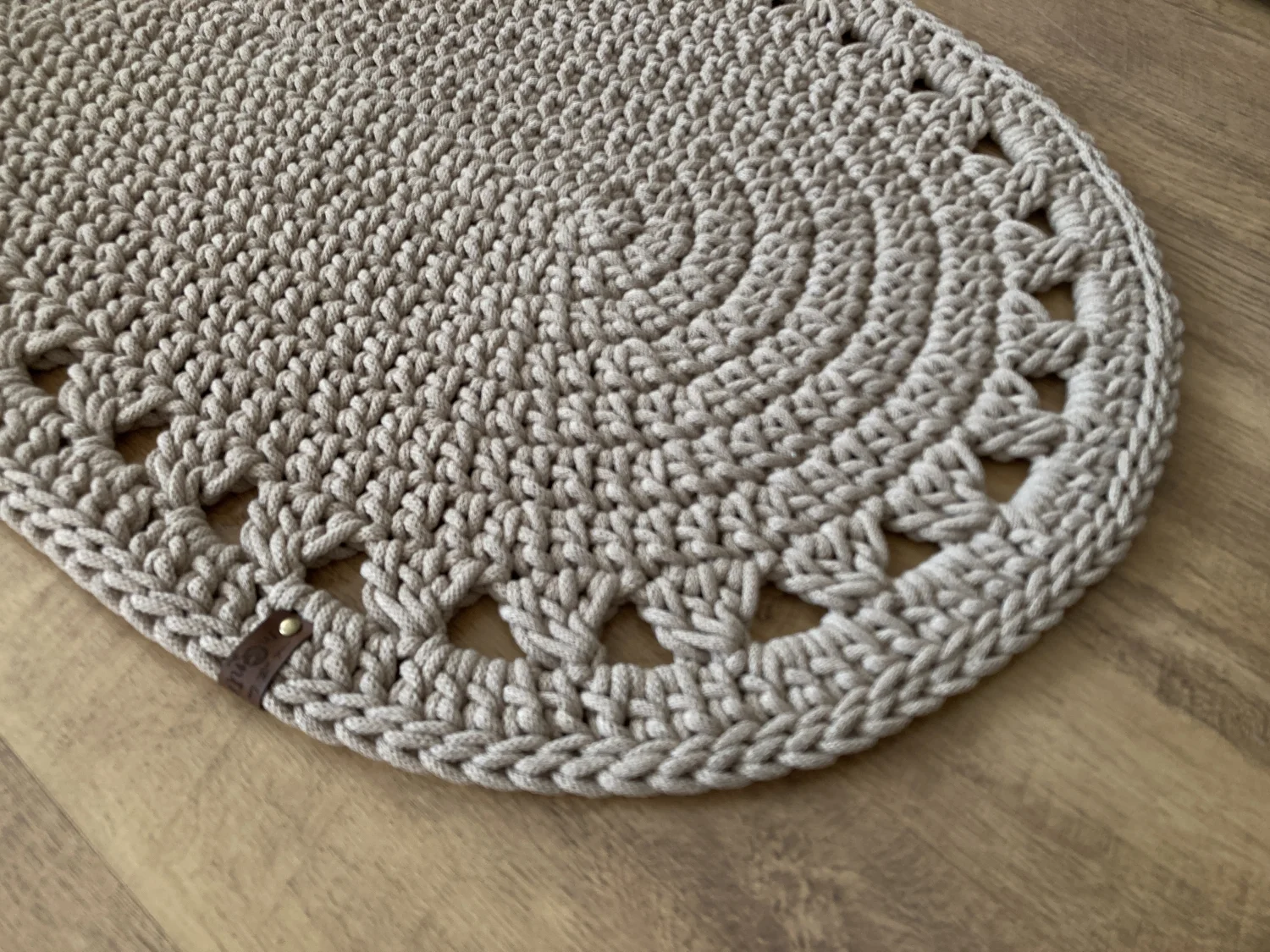 Dywanik OMNIA DAISY II ze sznurka bawełnianego — handmade