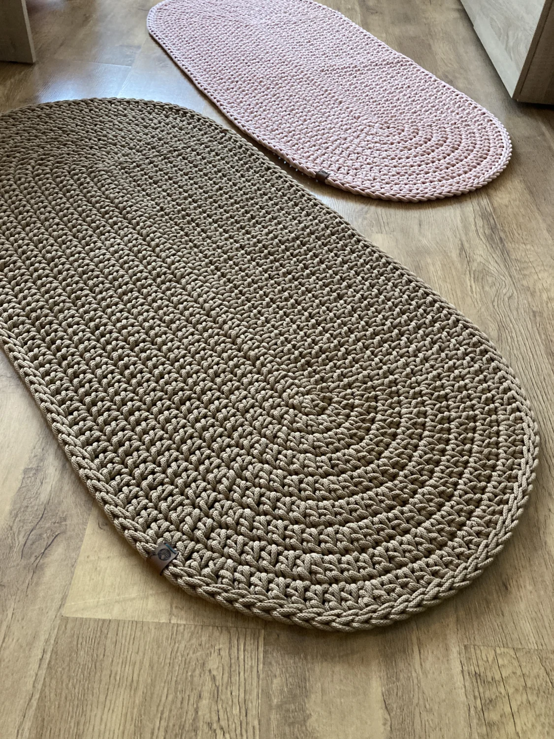 Dywanik OMNIA OVAL ze sznurka bawełnianego — handmade