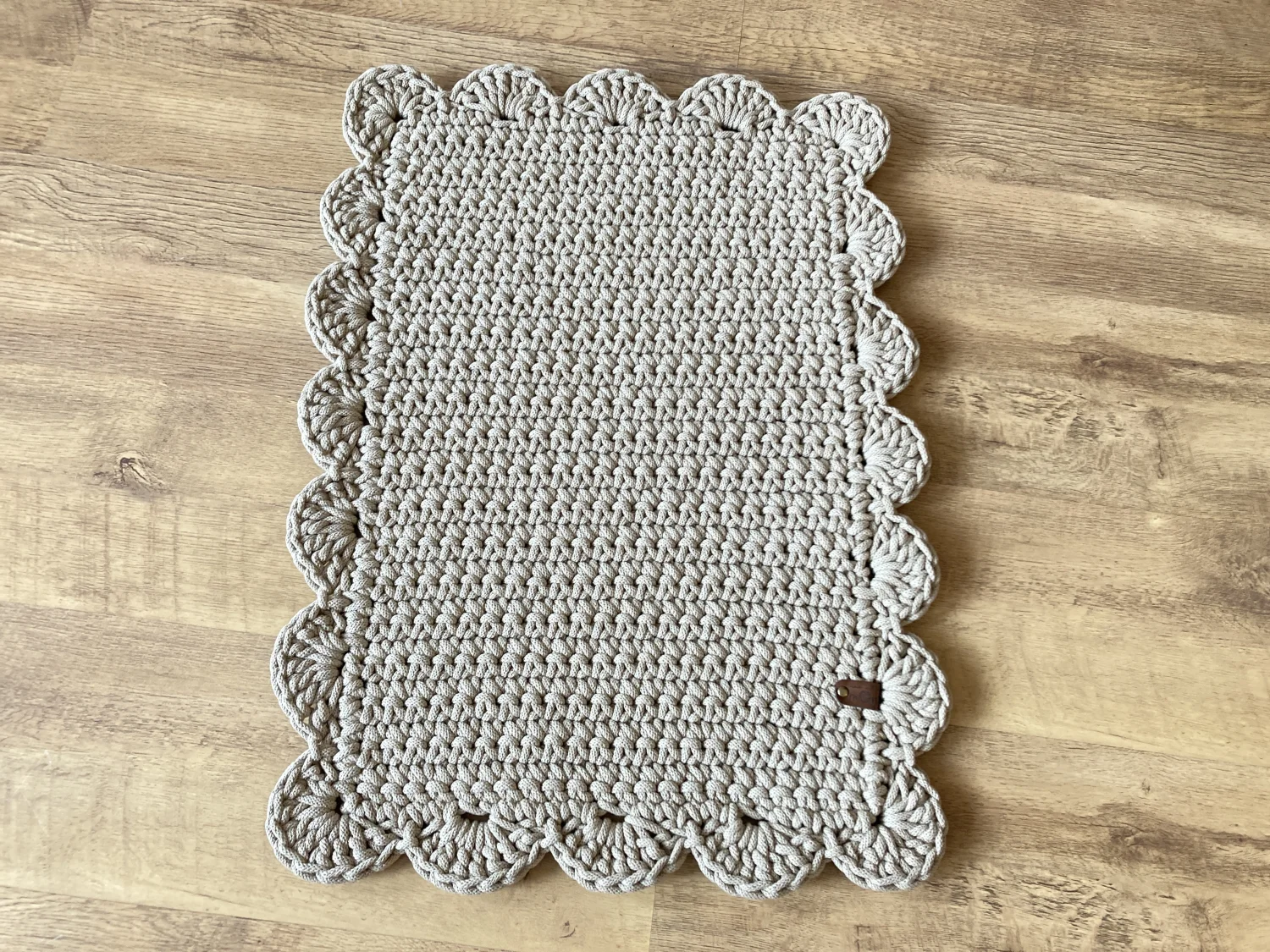 Dywanik SQUARE ze sznurka bawełnianego — handmade