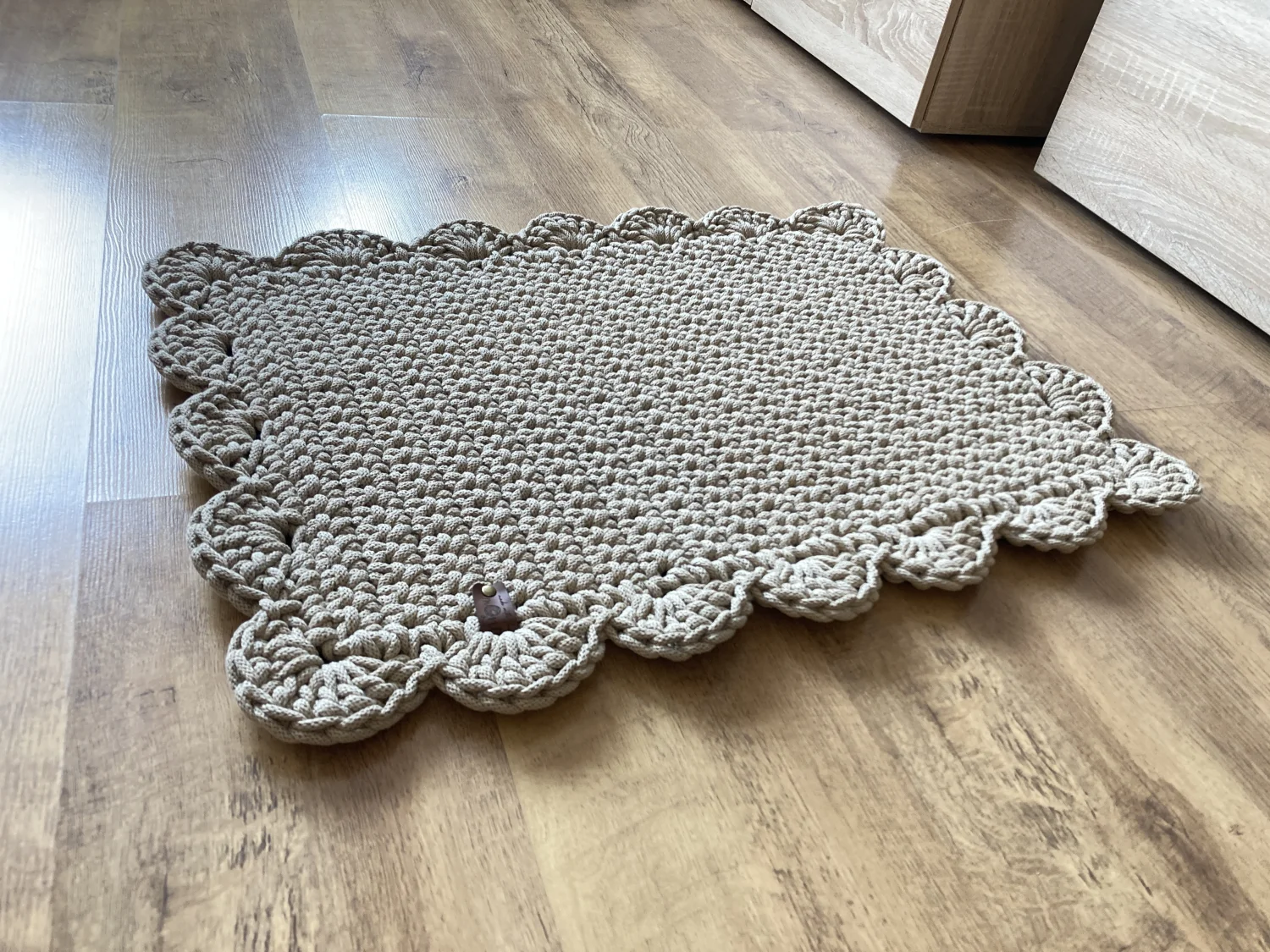 Dywanik SQUARE ze sznurka bawełnianego — handmade