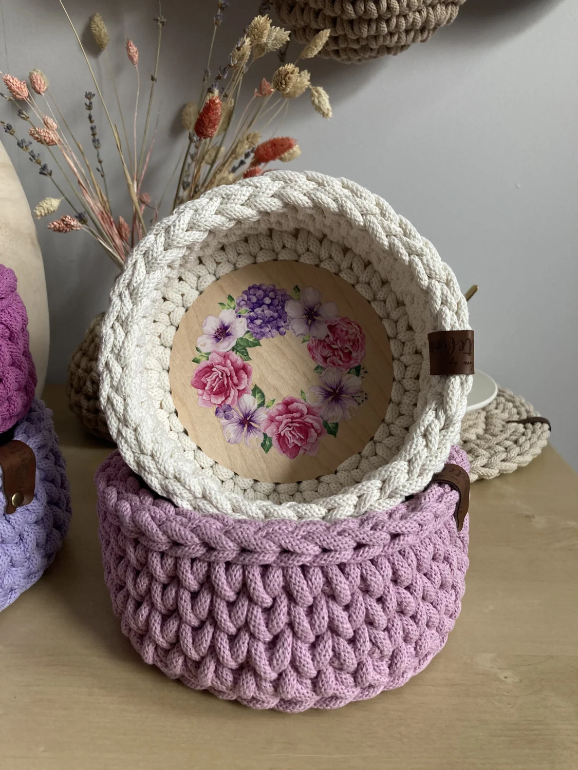 Koszyk dekoracyjny 17 cm | drewniane dno | ECRU