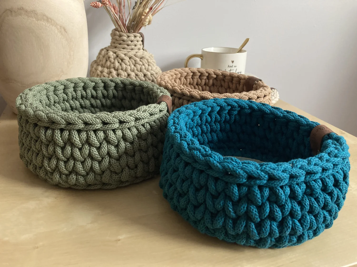 Koszyk dekoracyjny 17 cm | drewniane dno | SZMARAGD