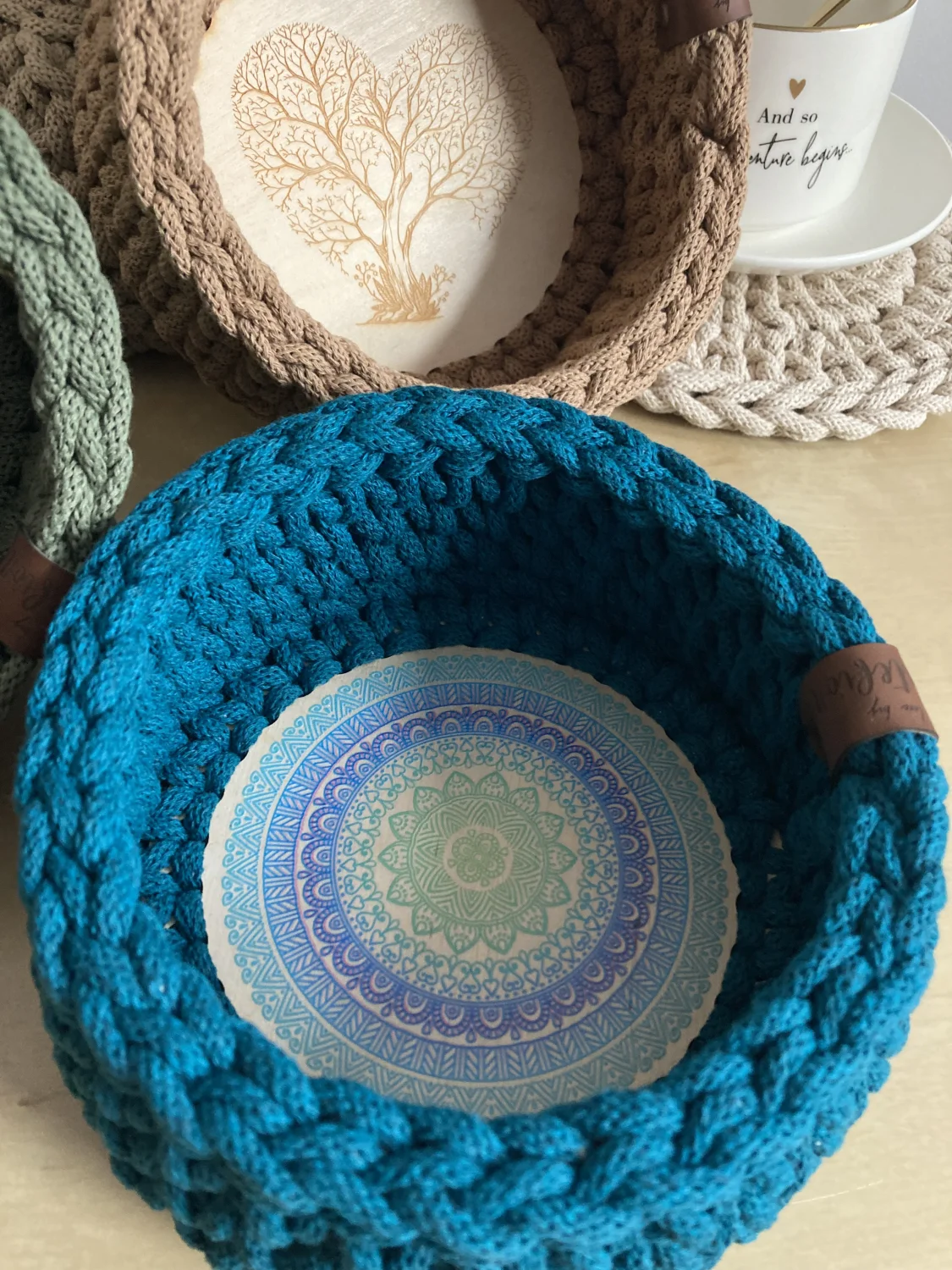 Koszyk dekoracyjny 17 cm | drewniane dno | SZMARAGD