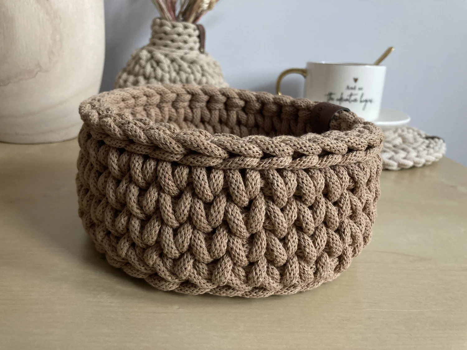 Koszyk dekoracyjny 17 cm | drewniane dno | KAWA