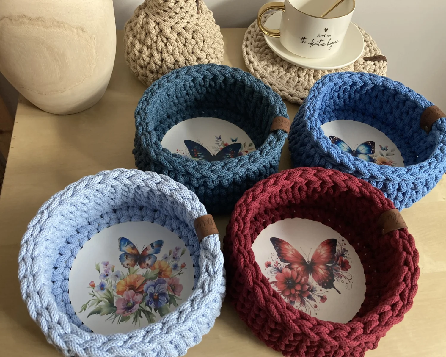 Koszyk dekoracyjny 17 cm | drewniane dno | BŁĘKIT