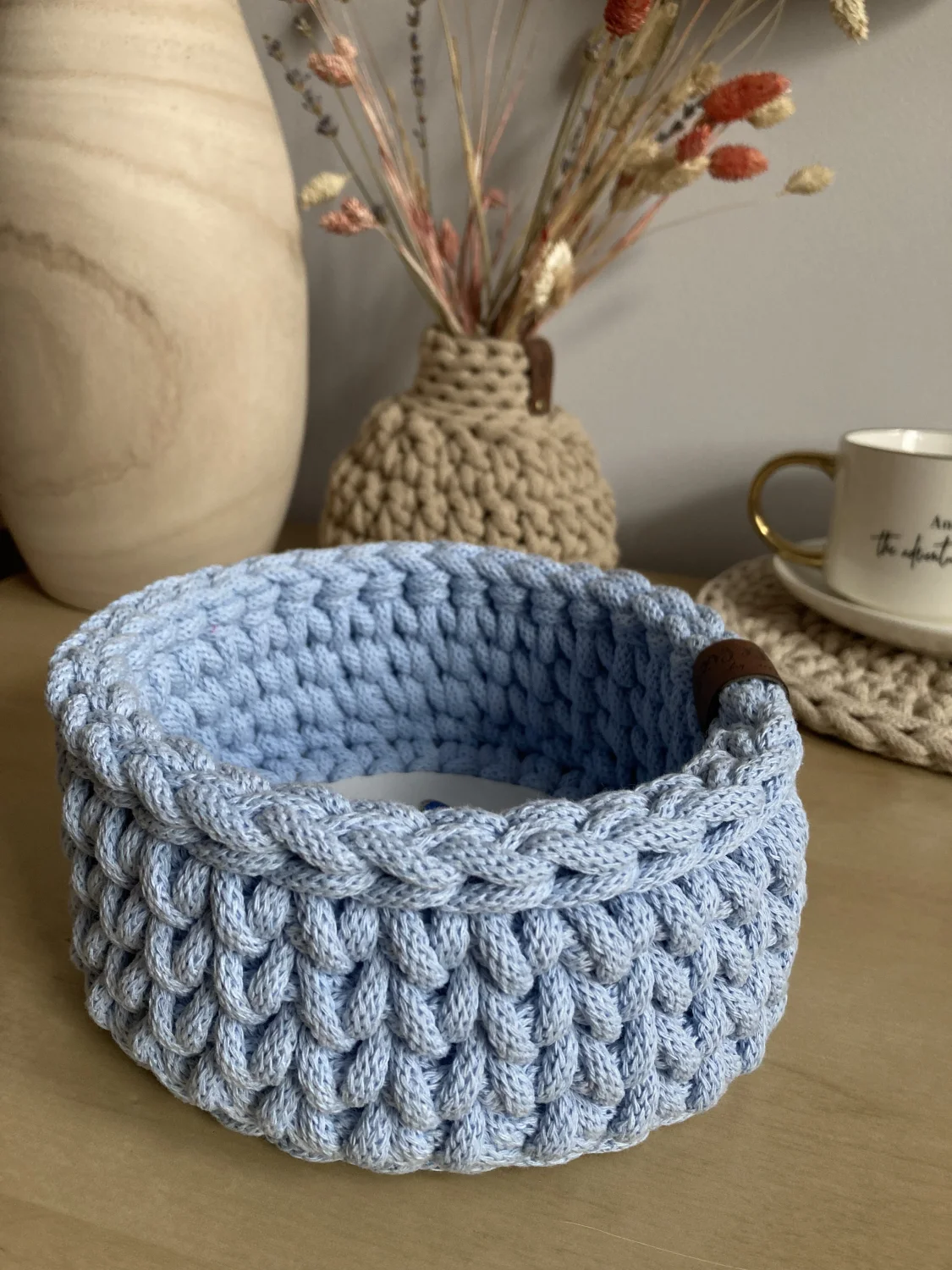 Koszyk dekoracyjny 17 cm | drewniane dno | BŁĘKIT