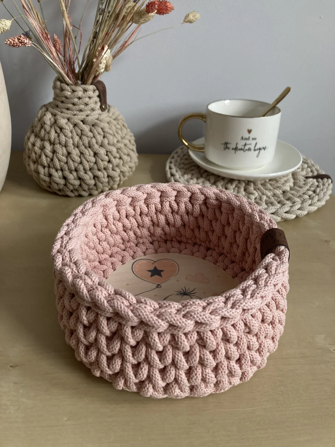 Koszyk dekoracyjny 17 cm | drewniane dno | BRZOSKWINIA